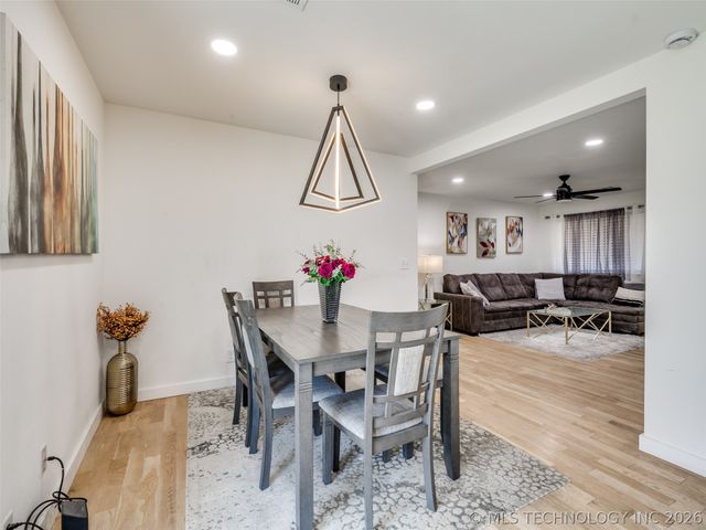 3431 S 116th Place, Tulsa, OK 74146