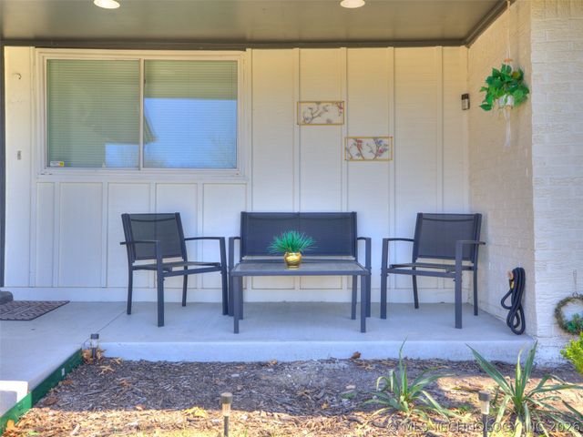 3431 S 116th Place, Tulsa, OK 74146