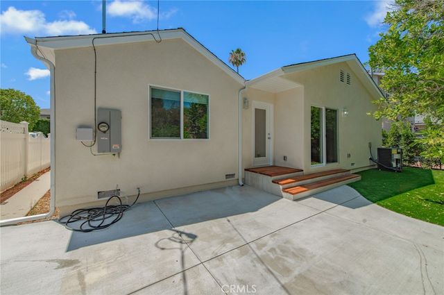 4534 Lennox, Sherman Oaks, CA 91423