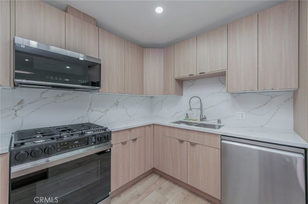 4534 Lennox, Sherman Oaks, CA 91423