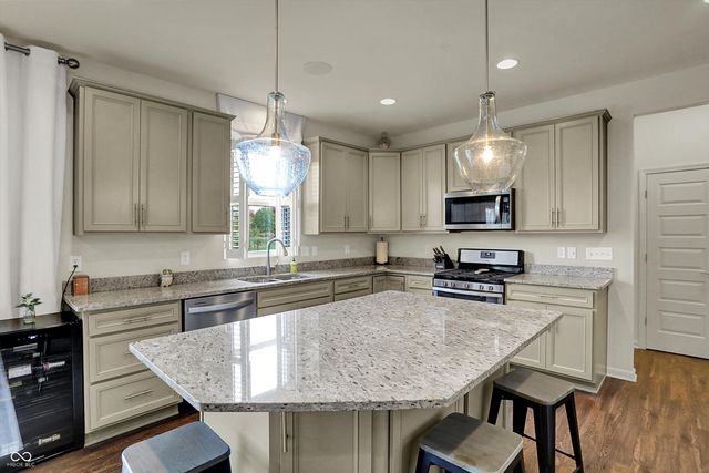 5728 Mahogany Drive, Noblesville, IN 46062