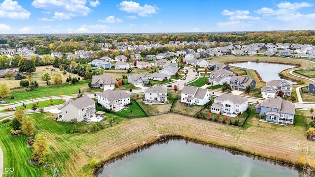 5728 Mahogany Drive, Noblesville, IN 46062