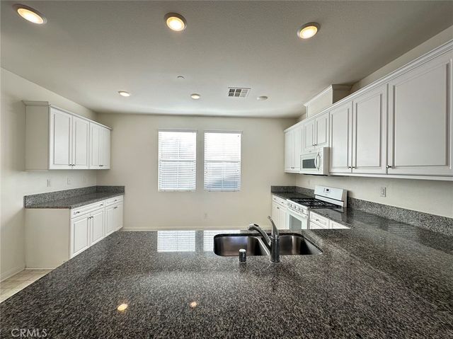 13100 Irisbend, Corona, CA 92880