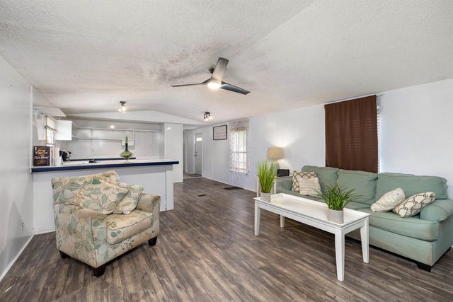 6137 Old Mullins Hwy., Nichols, SC 29581