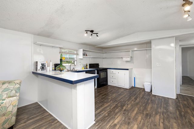6137 Old Mullins Hwy., Nichols, SC 29581