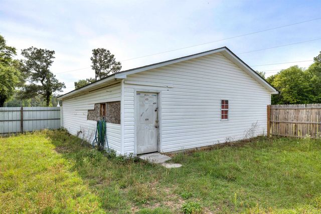 6137 Old Mullins Hwy., Nichols, SC 29581