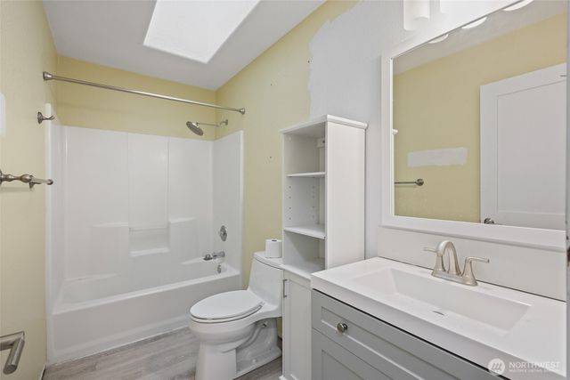 5423 33rd Court SE, Lacey, WA 98503