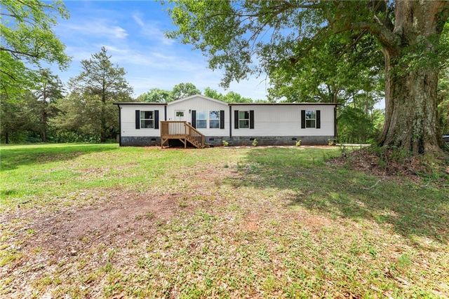 4046 Holly Springs Road, Gillsville, GA 30543