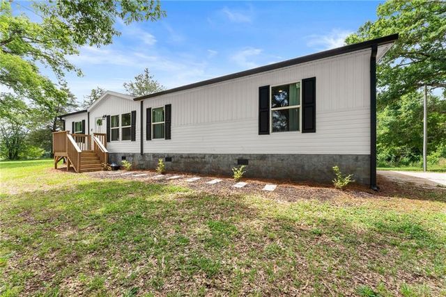 4046 Holly Springs Road, Gillsville, GA 30543
