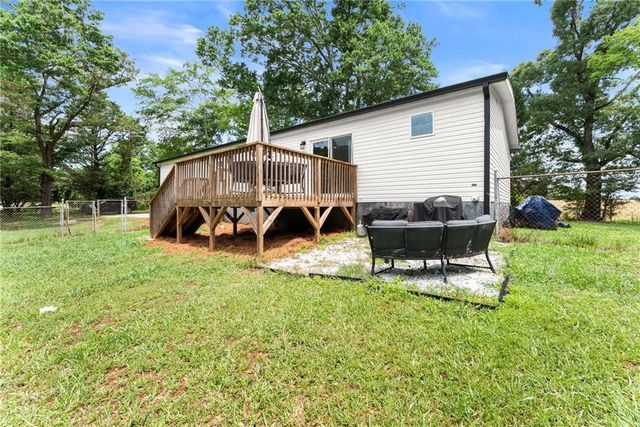 4046 Holly Springs Road, Gillsville, GA 30543