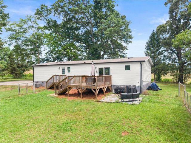 4046 Holly Springs Road, Gillsville, GA 30543