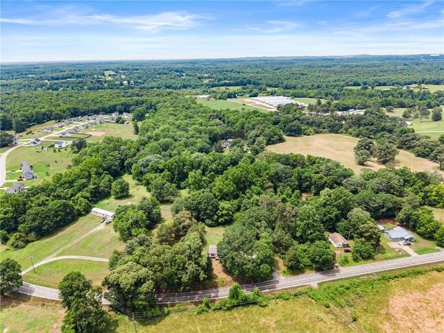 4046 Holly Springs Road, Gillsville, GA 30543
