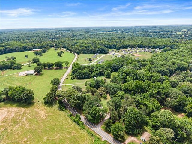 4046 Holly Springs Road, Gillsville, GA 30543