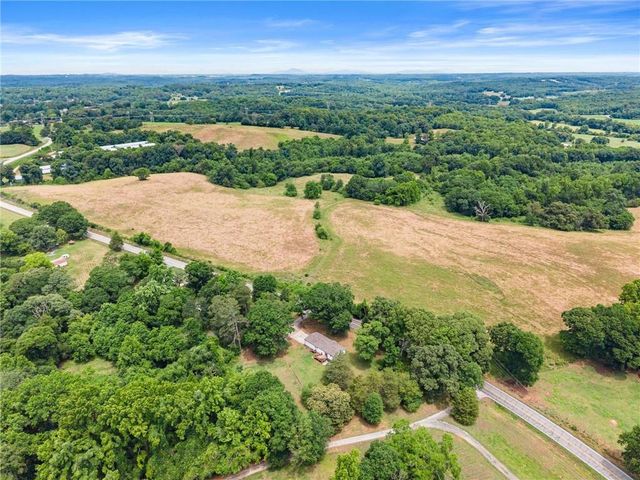 4046 Holly Springs Road, Gillsville, GA 30543