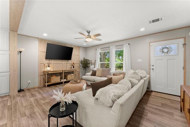 4046 Holly Springs Road, Gillsville, GA 30543