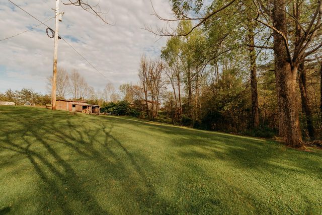 6177 746 Highway, Wellington, KY 40387
