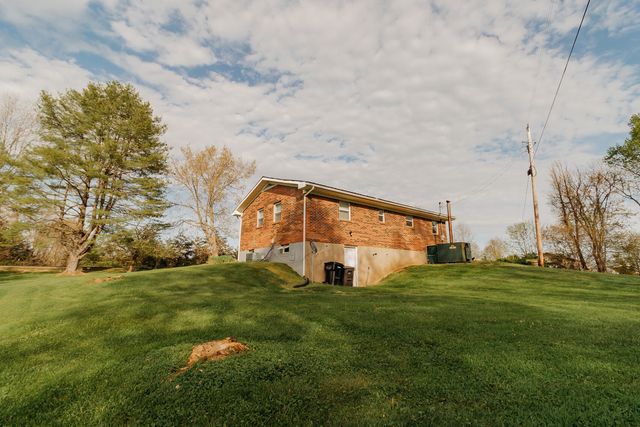 6177 746 Highway, Wellington, KY 40387