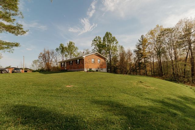 6177 746 Highway, Wellington, KY 40387