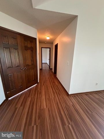 196 KENNEDY BLVD, Elkton, MD 21921