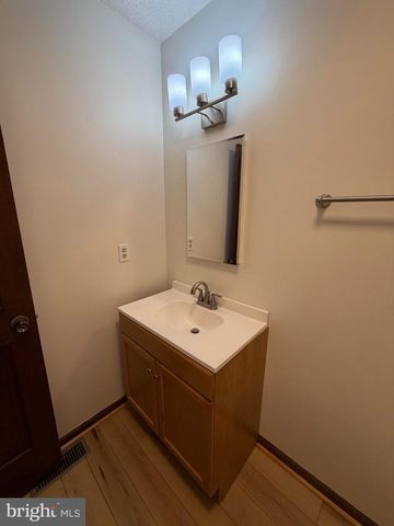 196 KENNEDY BLVD, Elkton, MD 21921