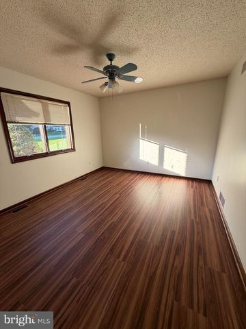 196 KENNEDY BLVD, Elkton, MD 21921