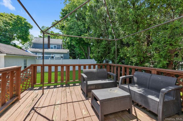 1051 Roselle Place, Woodmere, NY 11598