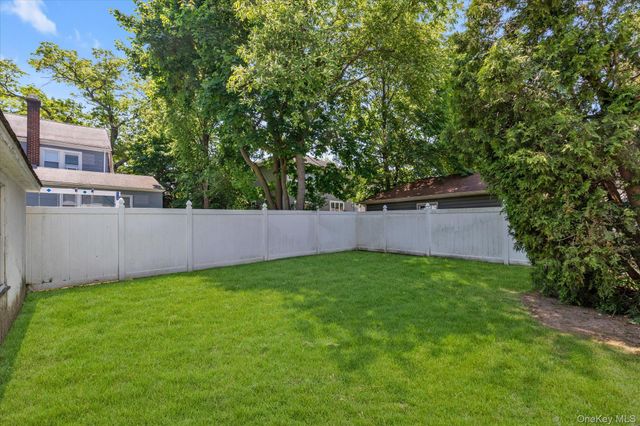 1051 Roselle Place, Woodmere, NY 11598