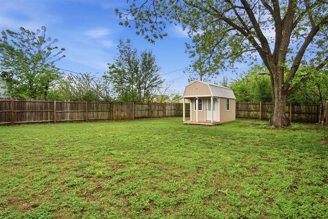 707 W 7th Street, Shawnee, OK 74801