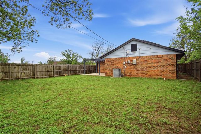 707 W 7th Street, Shawnee, OK 74801