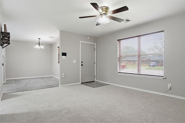 707 W 7th Street, Shawnee, OK 74801