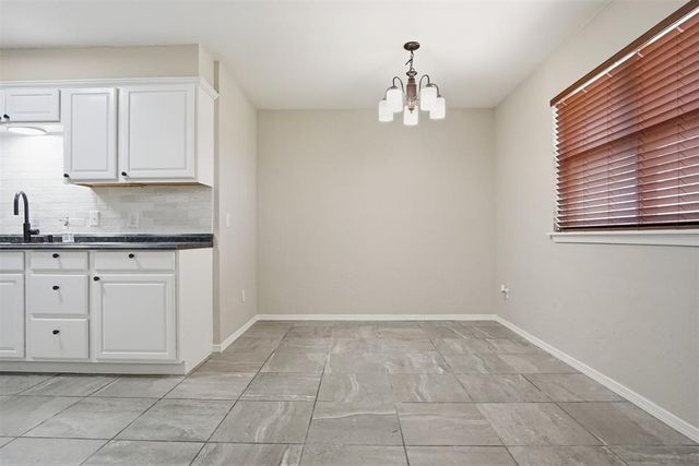 707 W 7th Street, Shawnee, OK 74801