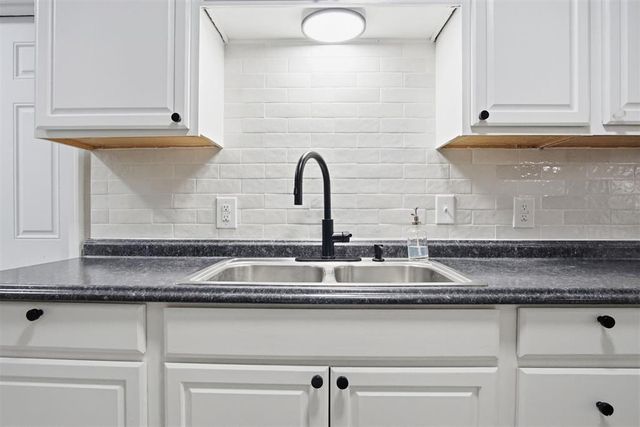 707 W 7th Street, Shawnee, OK 74801