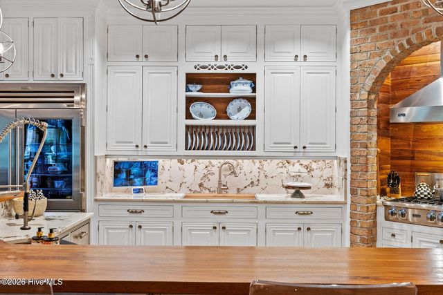 2004 Balmoral Place, Wilmington, NC 28405