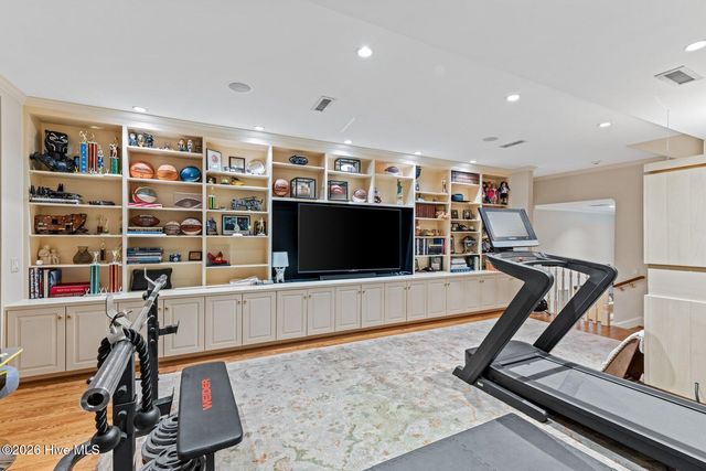 2004 Balmoral Place, Wilmington, NC 28405