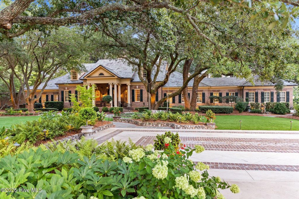 2004 Balmoral Place, Wilmington, NC 28405