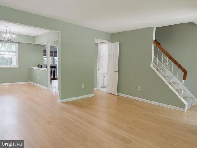 2 GOSHAWK CT, Voorhees, NJ 08043