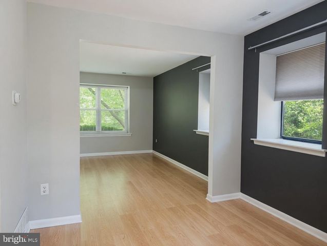 2 GOSHAWK CT, Voorhees, NJ 08043