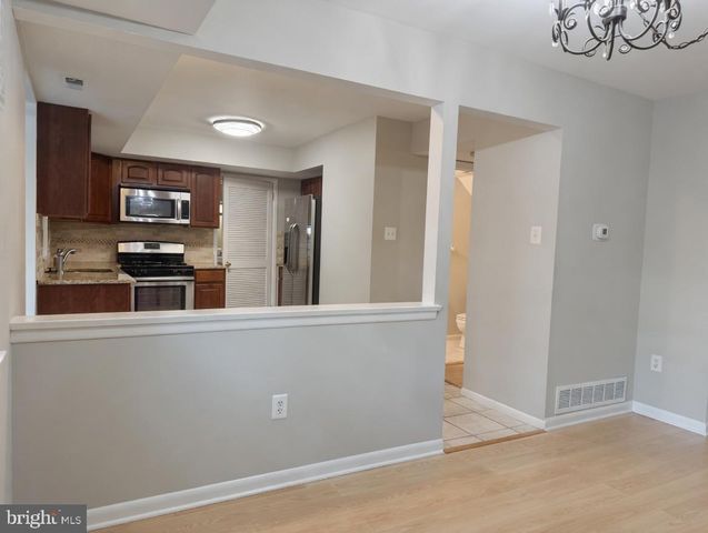 2 GOSHAWK CT, Voorhees, NJ 08043
