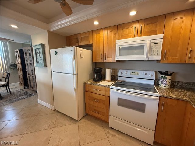 3490 N Key DR 410, North Fort Myers, FL 33903