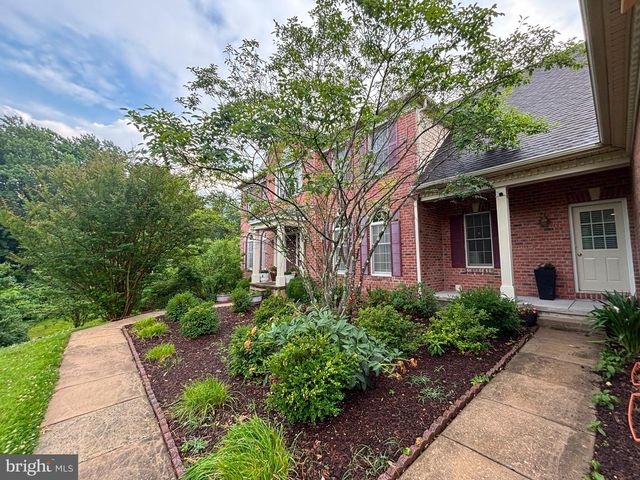 1464 STONINGTON, Downingtown, PA 19335