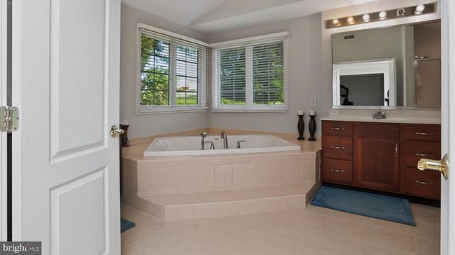 1464 W STONINGTON, Downingtown, PA 19335