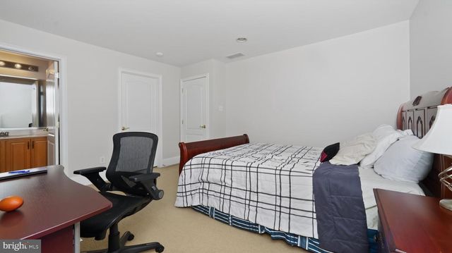 1464 W STONINGTON, Downingtown, PA 19335