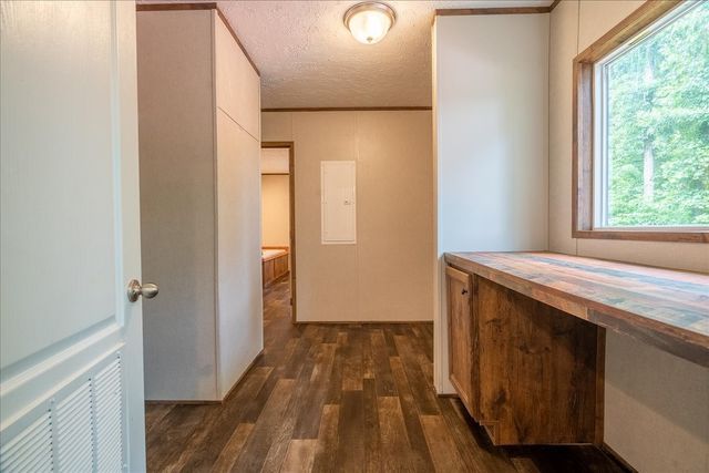 5077 Southpoint Ridge Rd, Hampshire, TN 38461