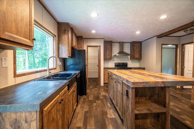 5077 Southpoint Ridge Rd, Hampshire, TN 38461