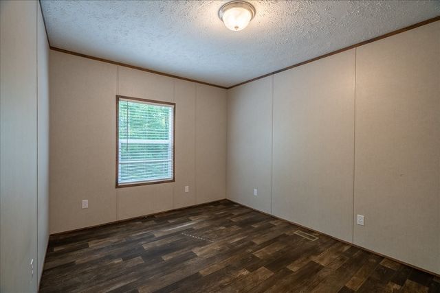 5077 Southpoint Ridge Rd, Hampshire, TN 38461