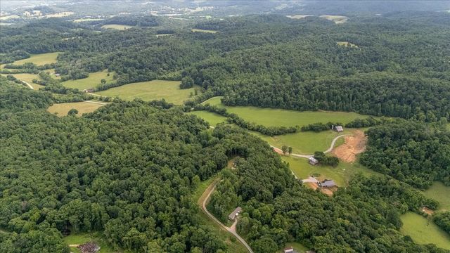 5077 Southpoint Ridge Rd, Hampshire, TN 38461