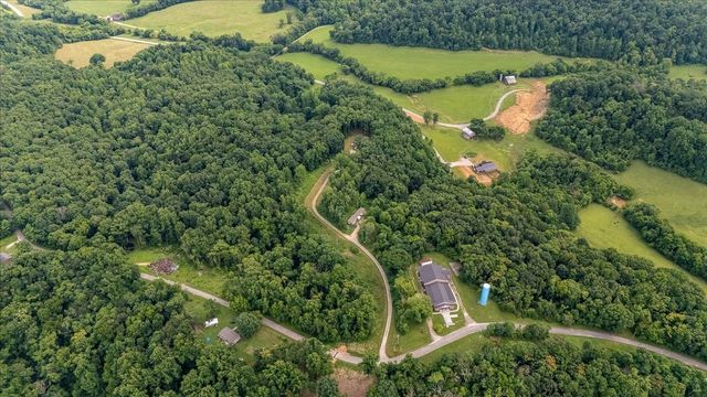 5077 Southpoint Ridge Rd, Hampshire, TN 38461