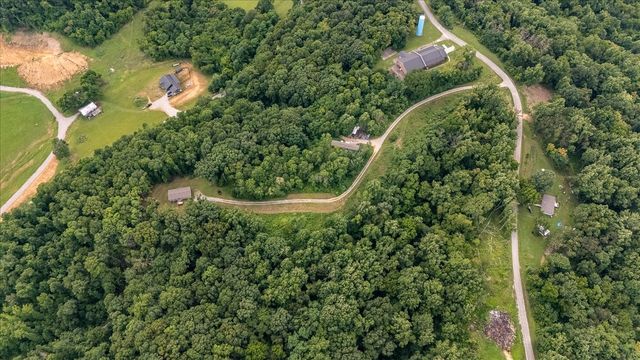 5077 Southpoint Ridge Rd, Hampshire, TN 38461