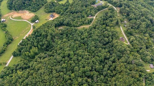 5077 Southpoint Ridge Rd, Hampshire, TN 38461
