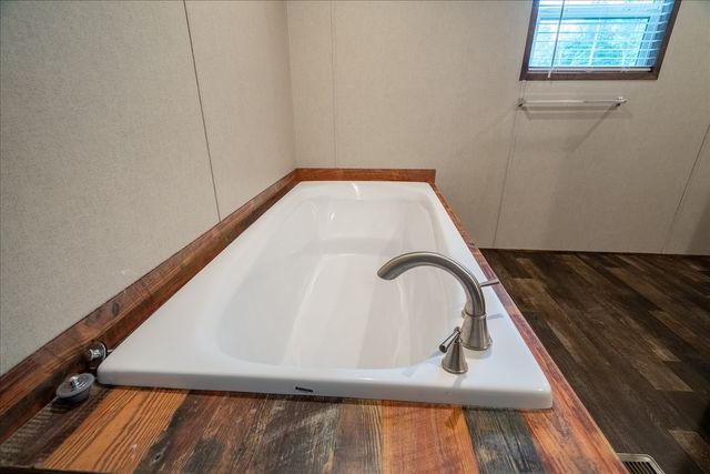 5077 Southpoint Ridge Rd, Hampshire, TN 38461